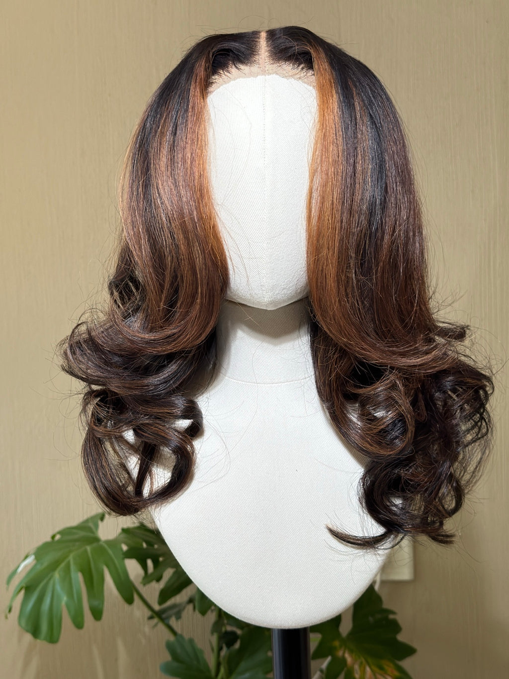LAYERING AND STYLING OF WIG
